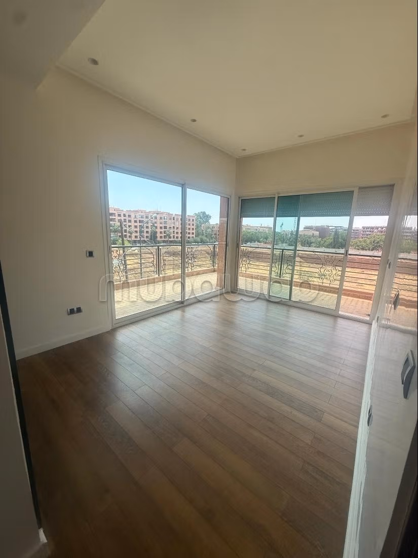 Appartement vide à louer à hivernage