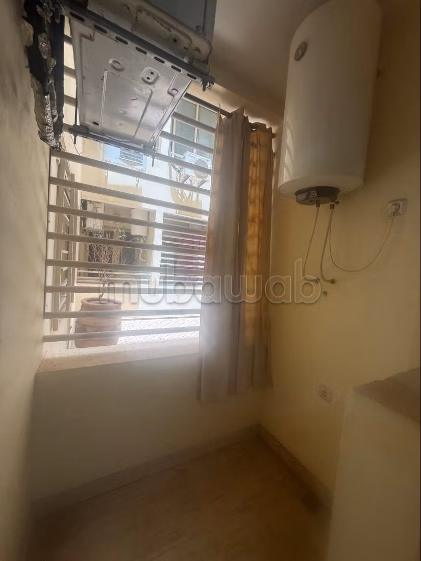 Appartement à louer vide Bv M6 — 3
