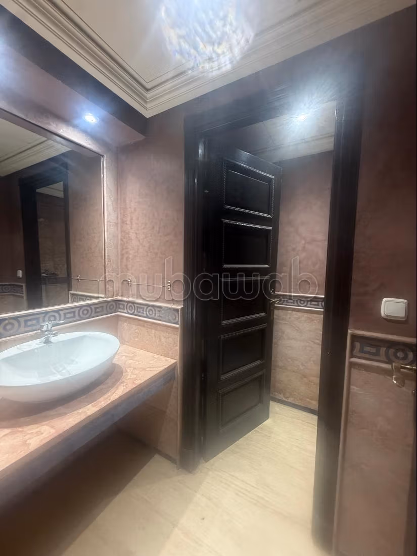 Appartement à louer vide Bv M6 — 5
