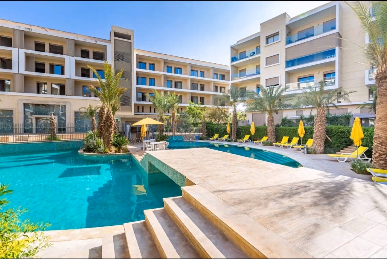 Superbe appartement à vendre à Route Casablanca. 
2 grandes pièces. 
Bien meublé