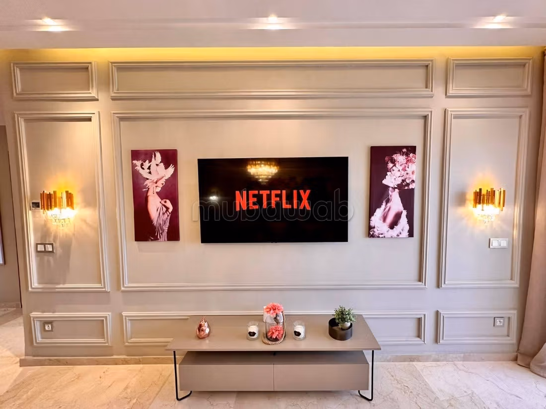 Superbe appartement à vendre à Route Casablanca. 
2 grandes pièces. 
Bien meublé — 4