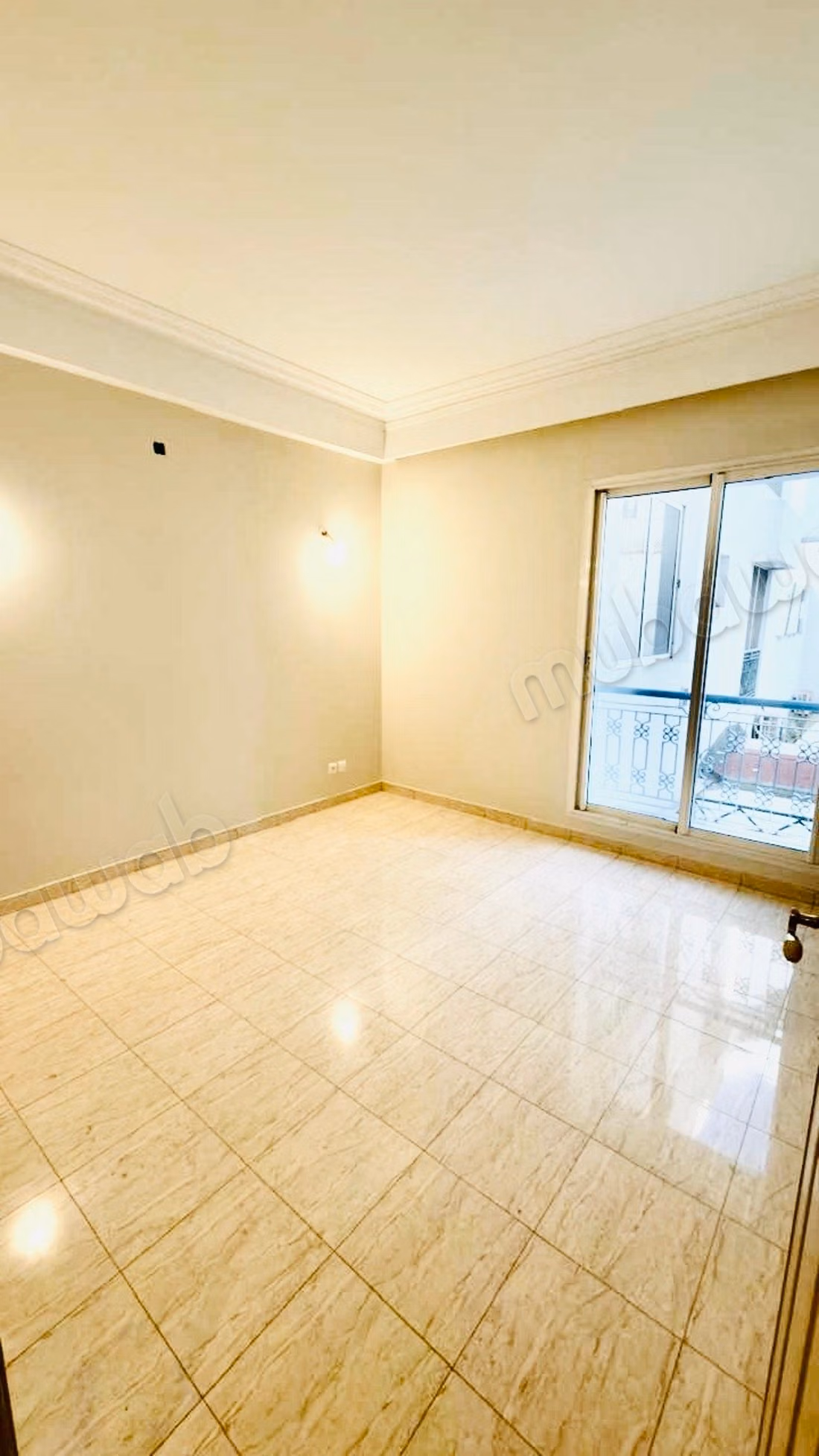 Appartement à l'achat à Racine.
Superficie 153 m²