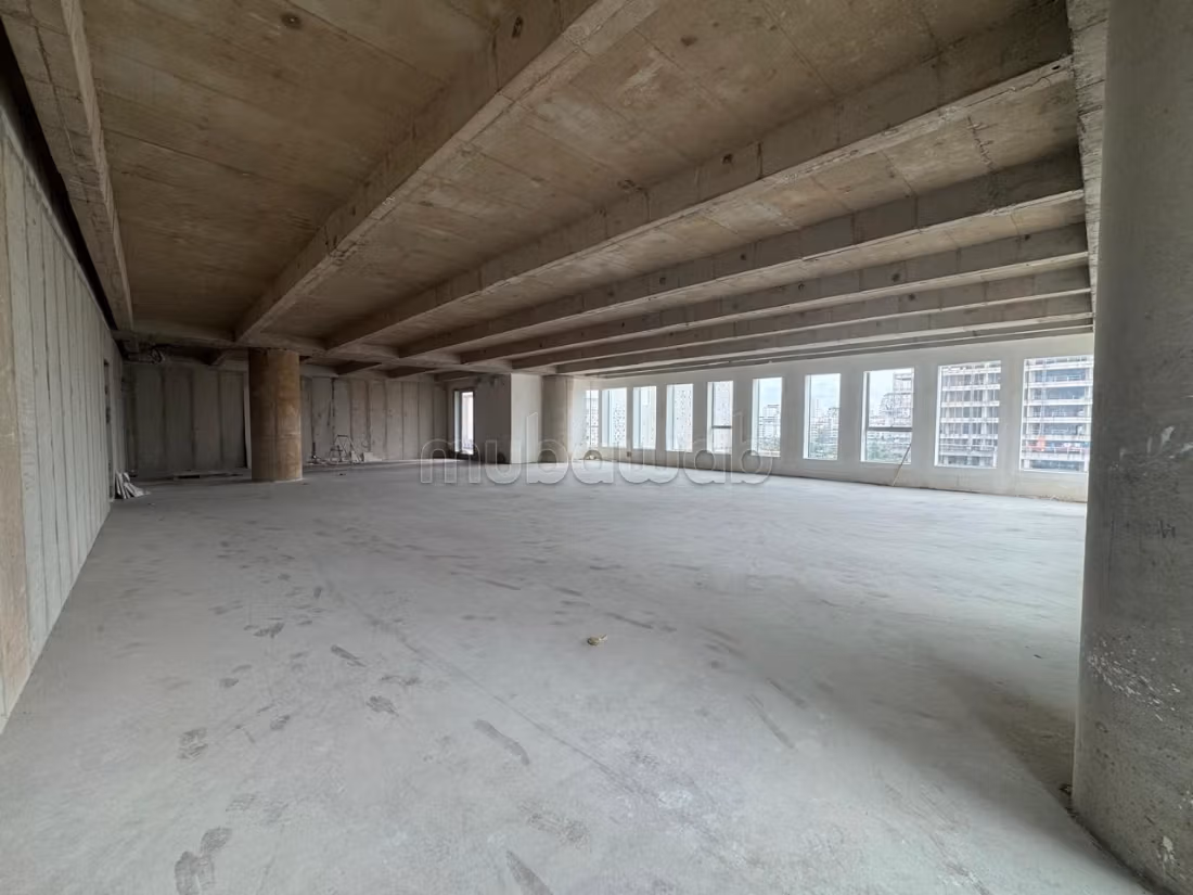 Plateau de bureaux premium de 1.382 m de surface exploitable a la location a CFC