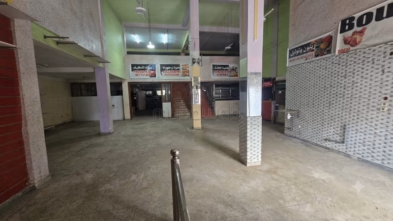 Magasin Commercial Stratégique 540 m²