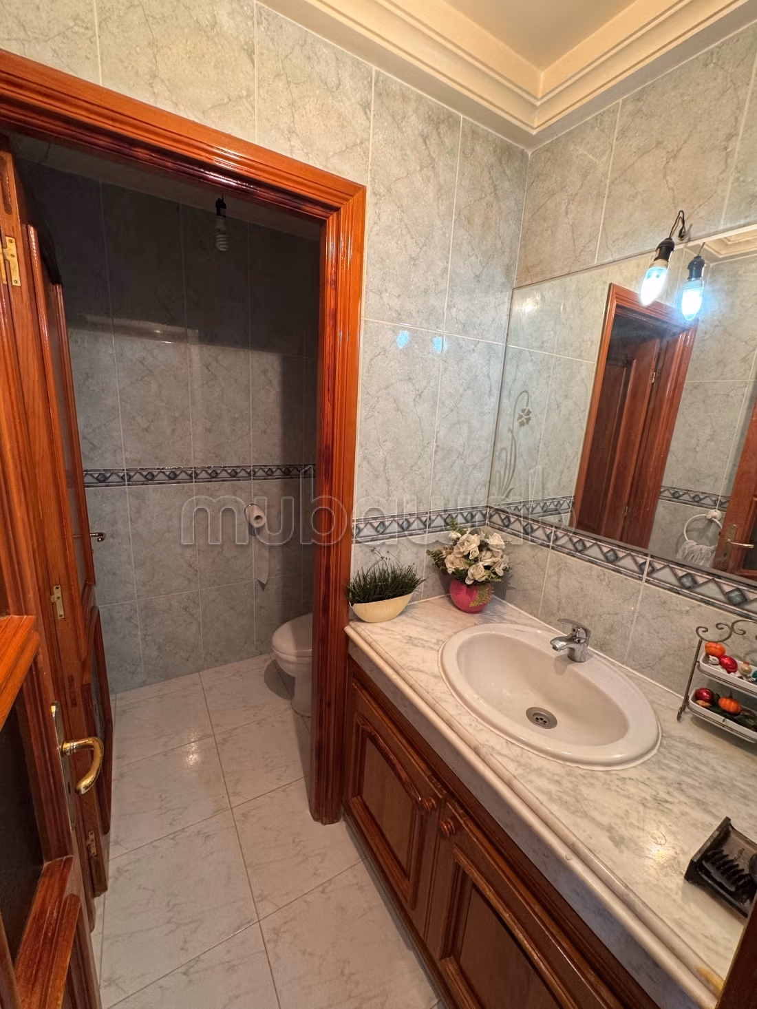 Vend appartement à Hamria. 6 grandes pièces. Environnement calme avec vue montagne, double vitrage