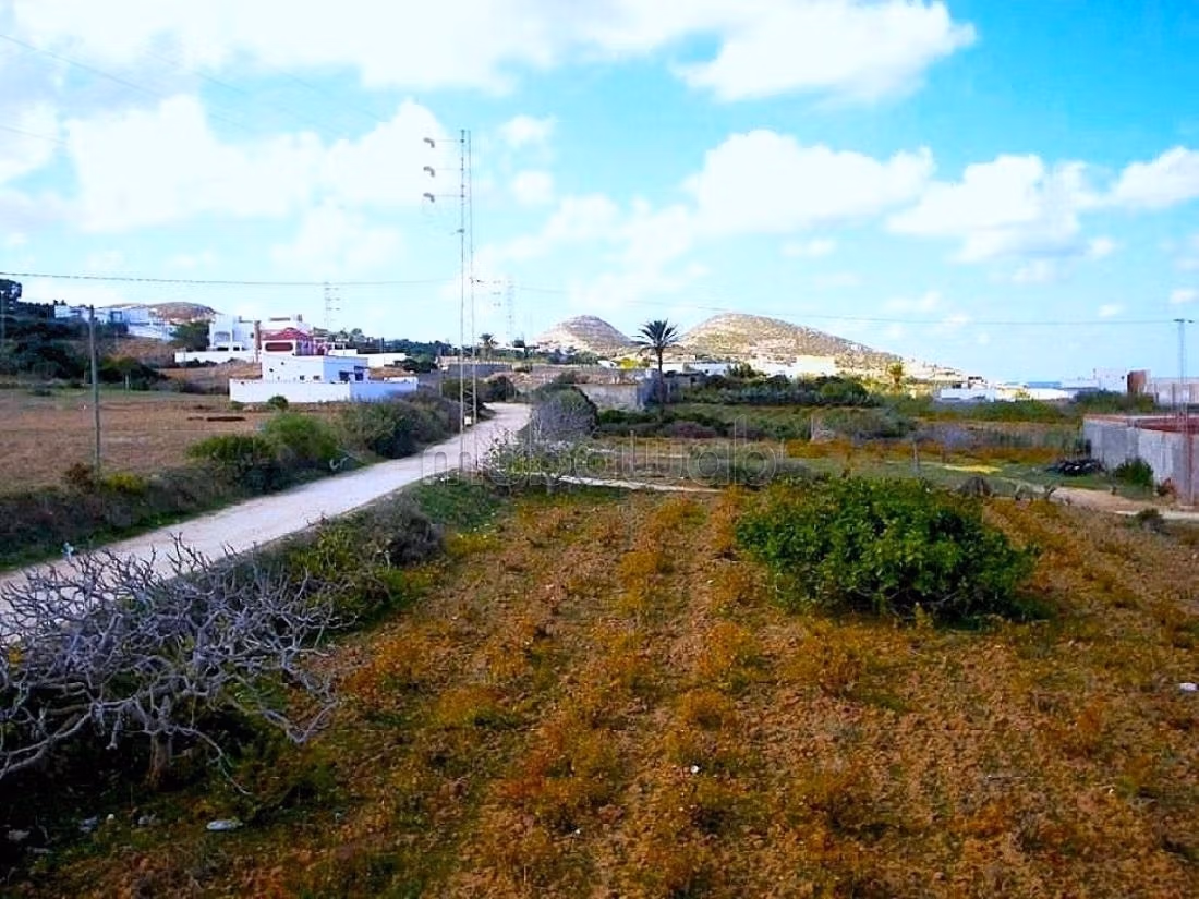 Terreno 140 m² – Aïn Mestir, Rafraf