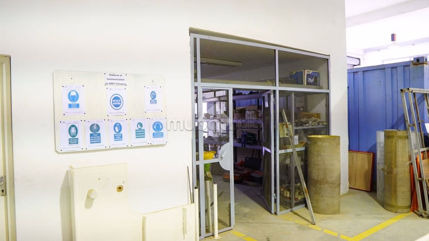 Magazzino in vendita