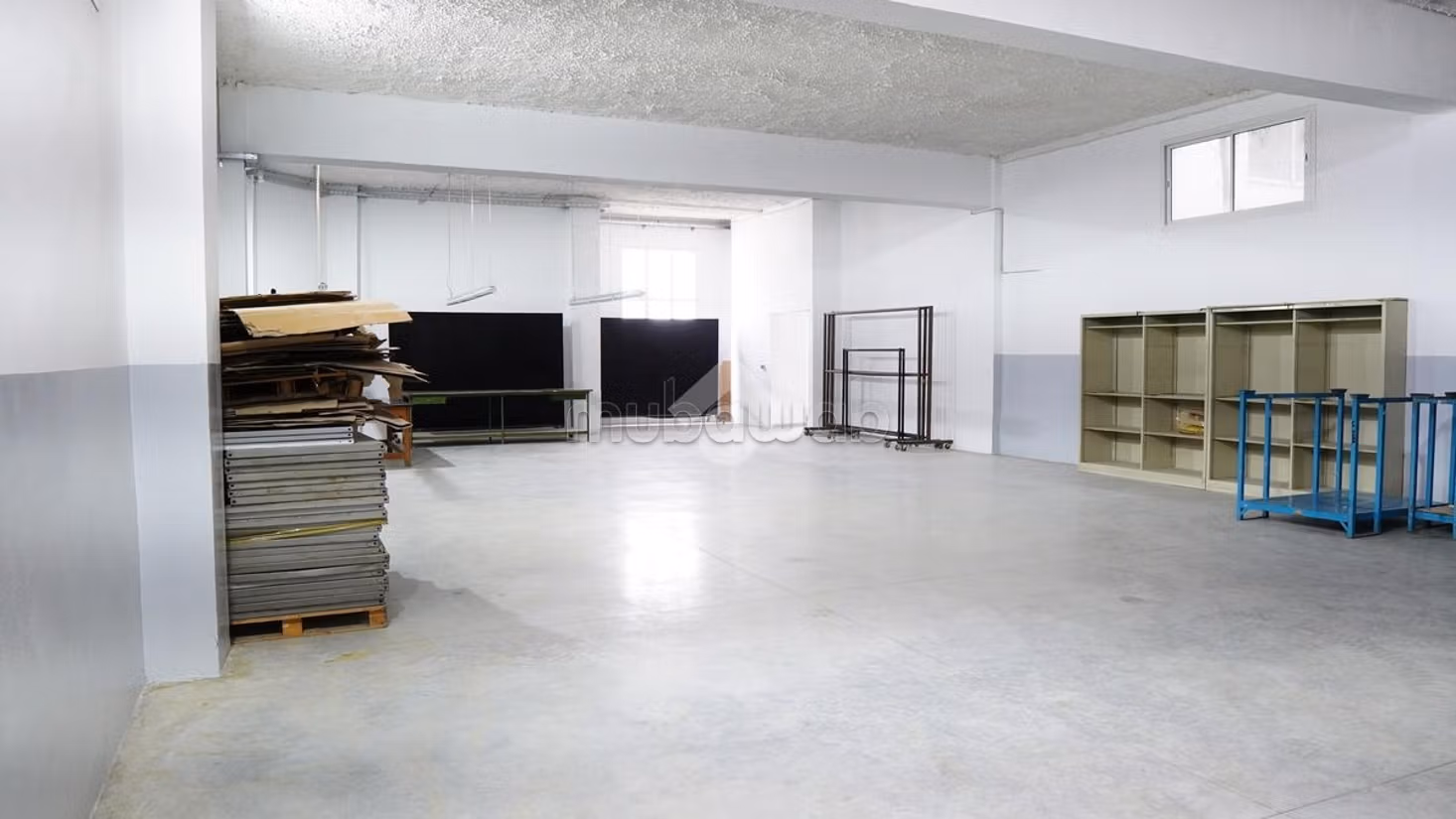 Warehouse for rent