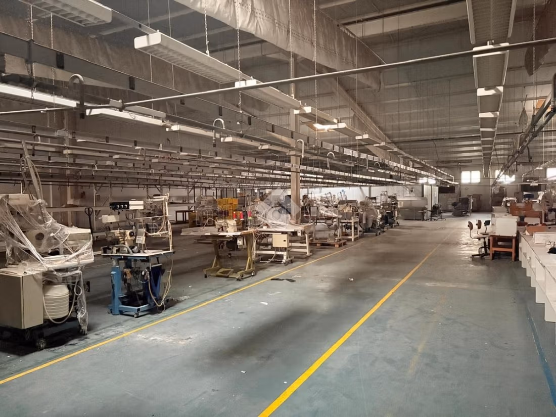 Warehouse for rent