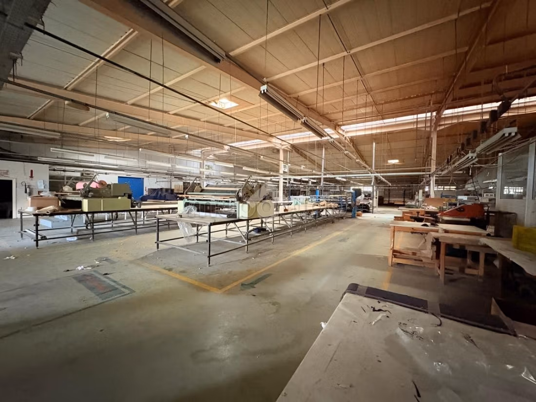 Warehouse for rent
