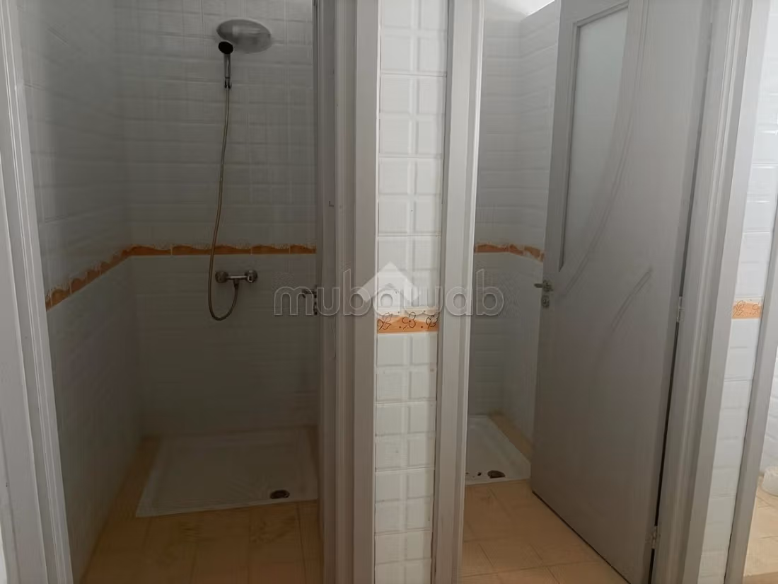 Entrepôt en vente