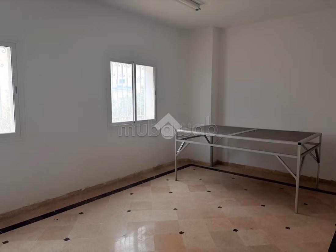 Entrepôt en vente