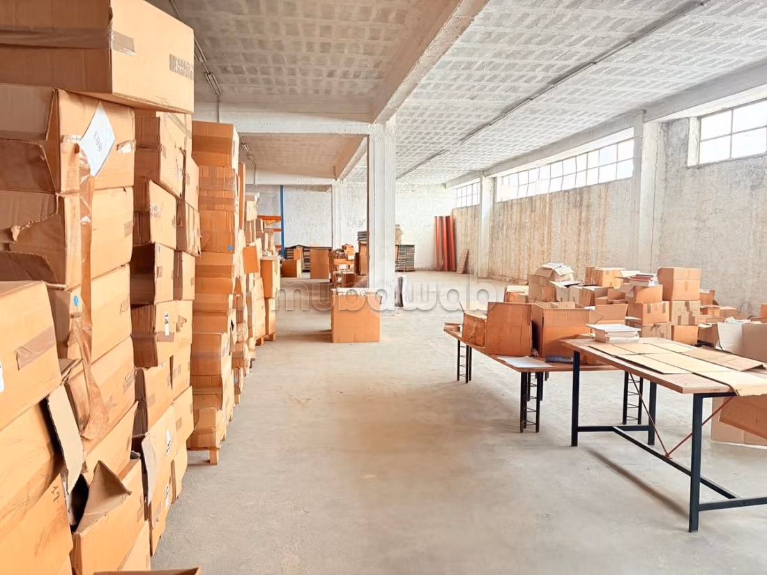 Magazzino in affitto