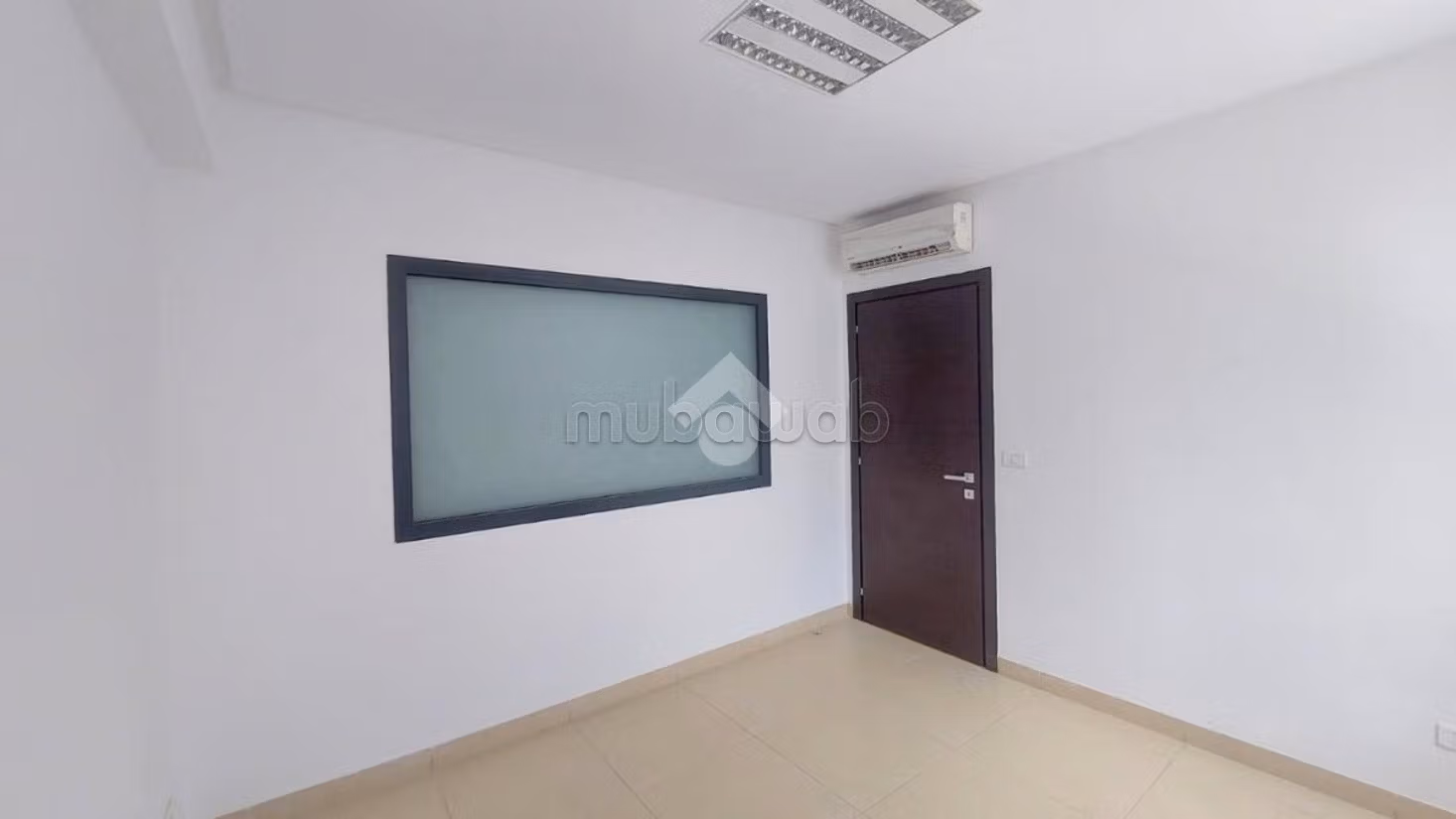 هول2 في الموقع