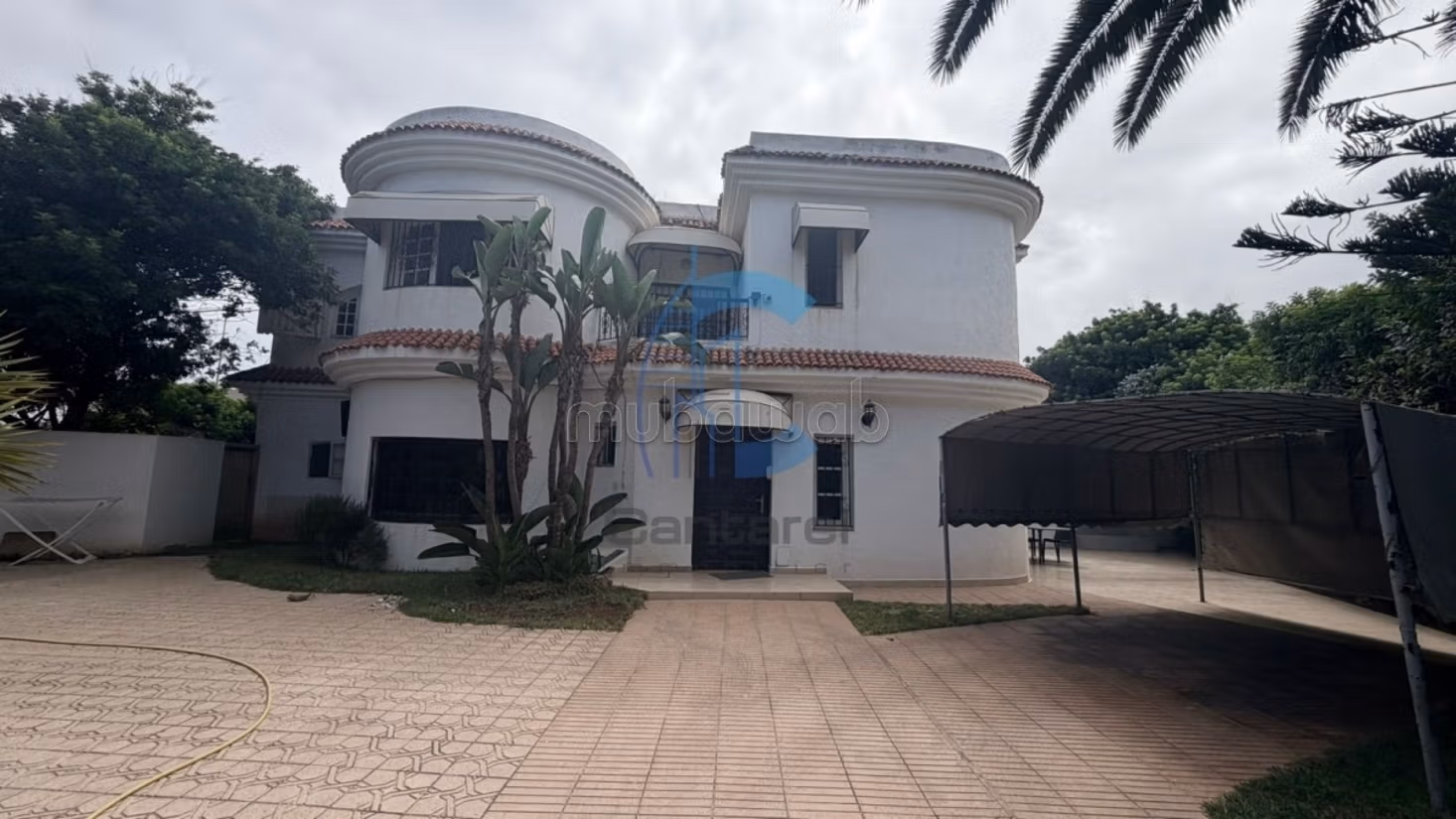 Calm villa location Al Manar