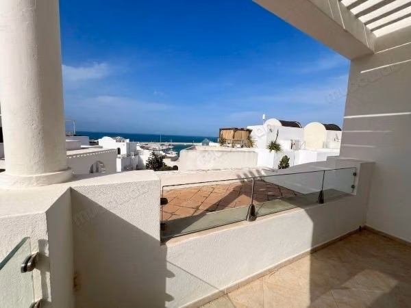 Duplex S2 with garden and marina view