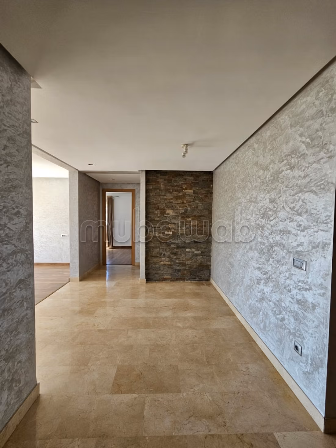 Empty apartment in Prestigia Golf City