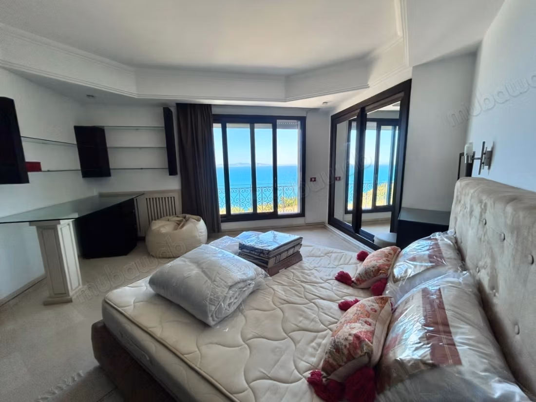 Furnished apartment with sea view in Gammarth