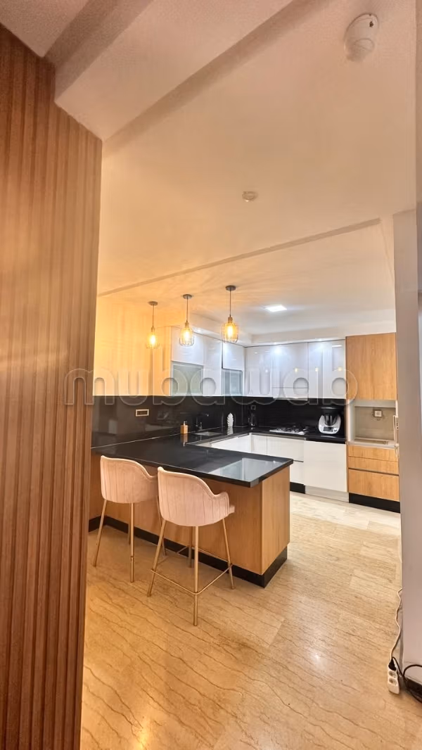 Appartement de standing 102 m 
Près Centrale Danone