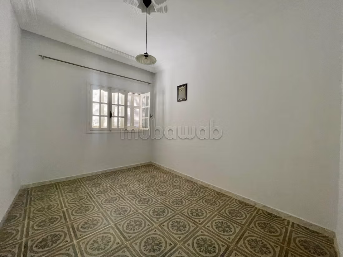 Villa de 500m², Mnihla