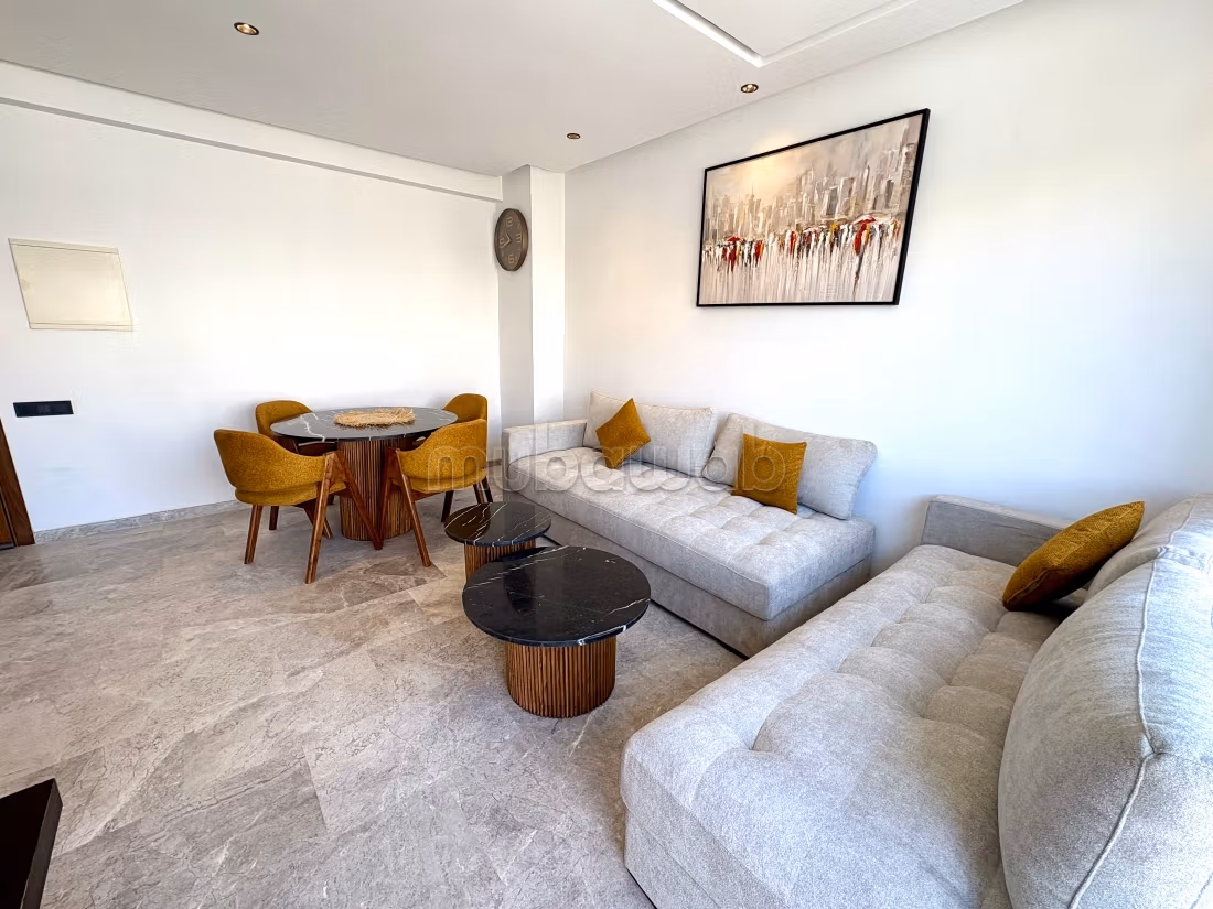 Appartement avec grande terrasse proche des commodités et du tramway — 3