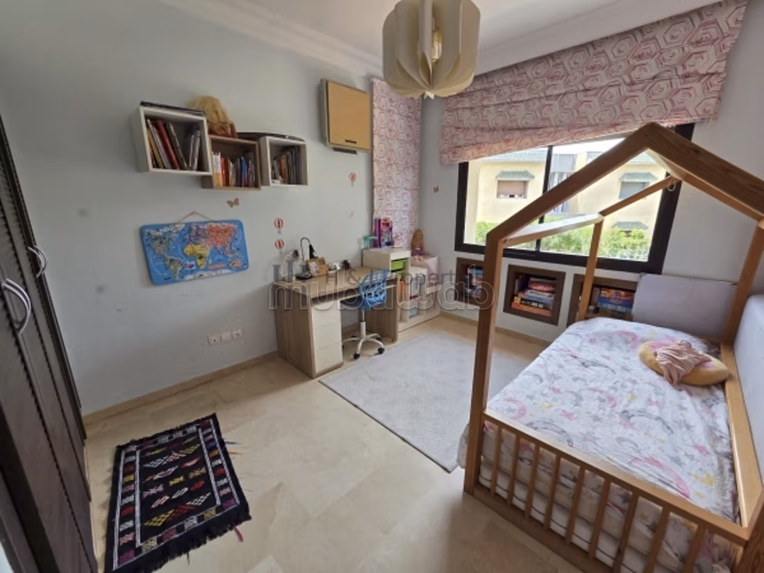 T5 vide de 200m² – 4 ch. Ch. Perso terrasse