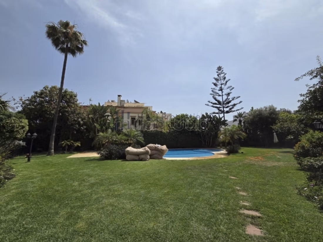 T5 vide de 200m² – 4 ch. Ch. Perso terrasse