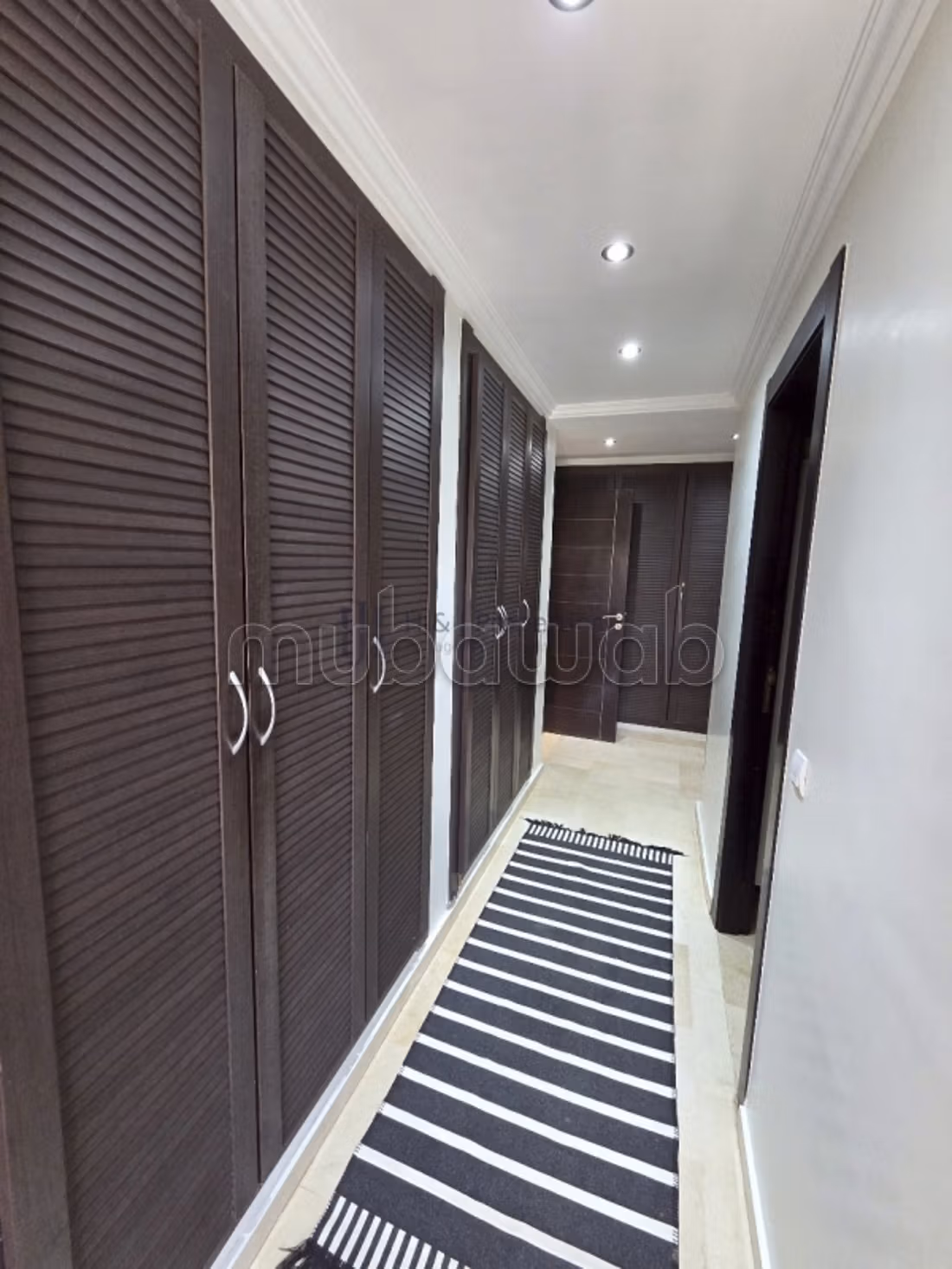 T5 vide de 200m² – 4 ch. Ch. Perso terrasse