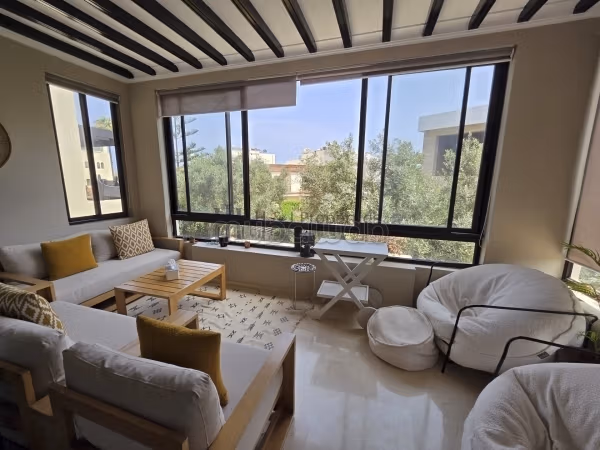 T5 vide de 200m² – 4 ch. Ch. Perso terrasse