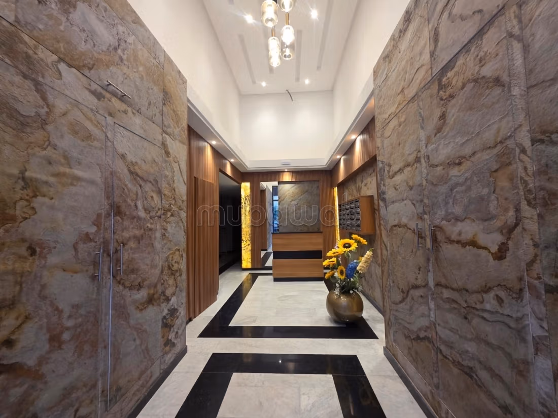 Nieuwe Luxe Gemeubileerd Appartement – 80 m² met Terrassen, Centrale Airconditioning & Domotica in Samlalia