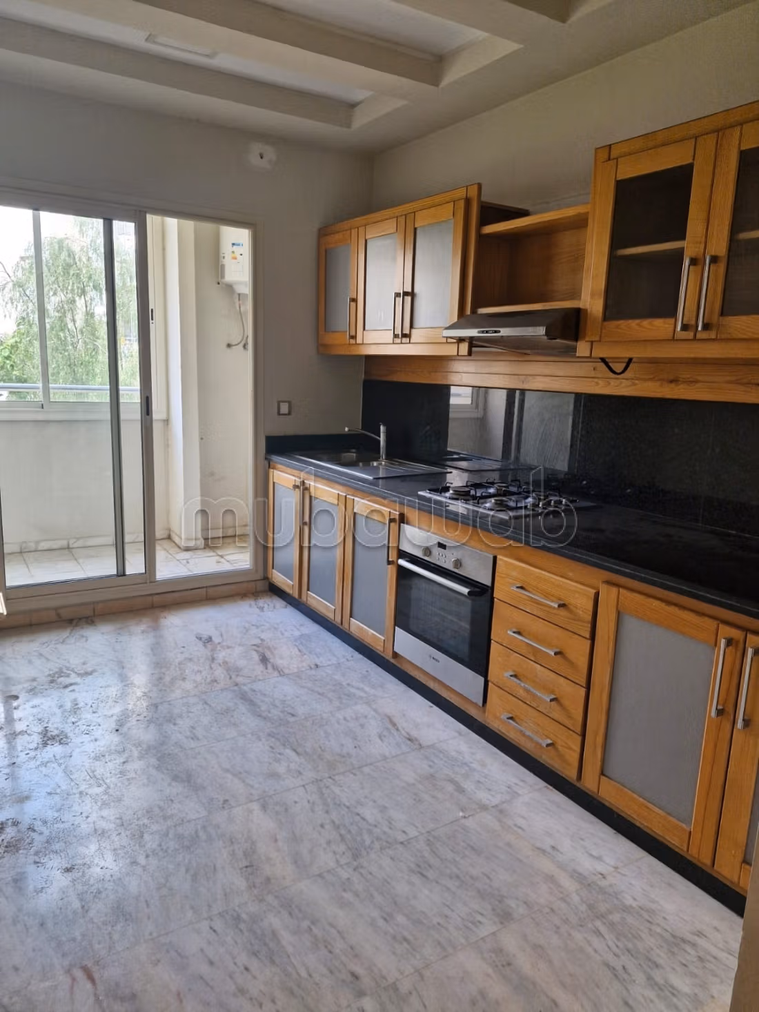 Superbe appartement vide à louer à Jnan Californie — 3