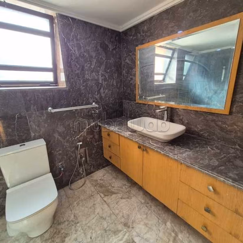 Villa in affitto di 303.0 m² a Marrakech, Bab Ighli