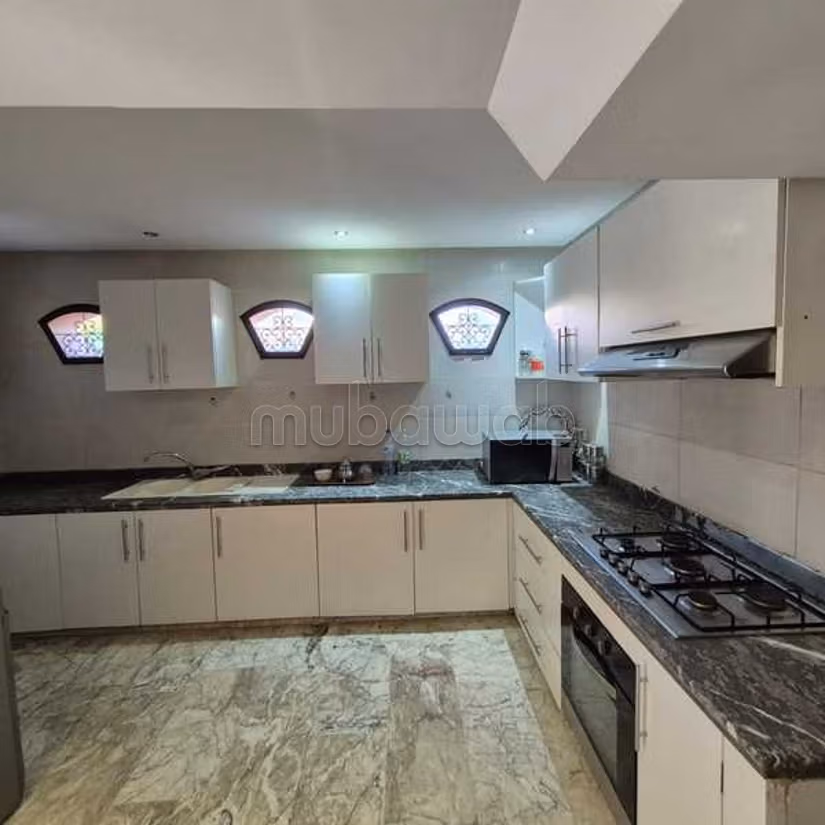 Villa in affitto di 303.0 m² a Marrakech, Bab Ighli