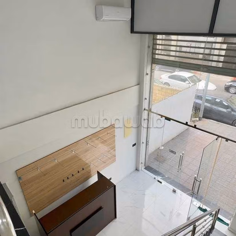 Negozio in vendita di 62.0 m² a Casablanca, Ospedali