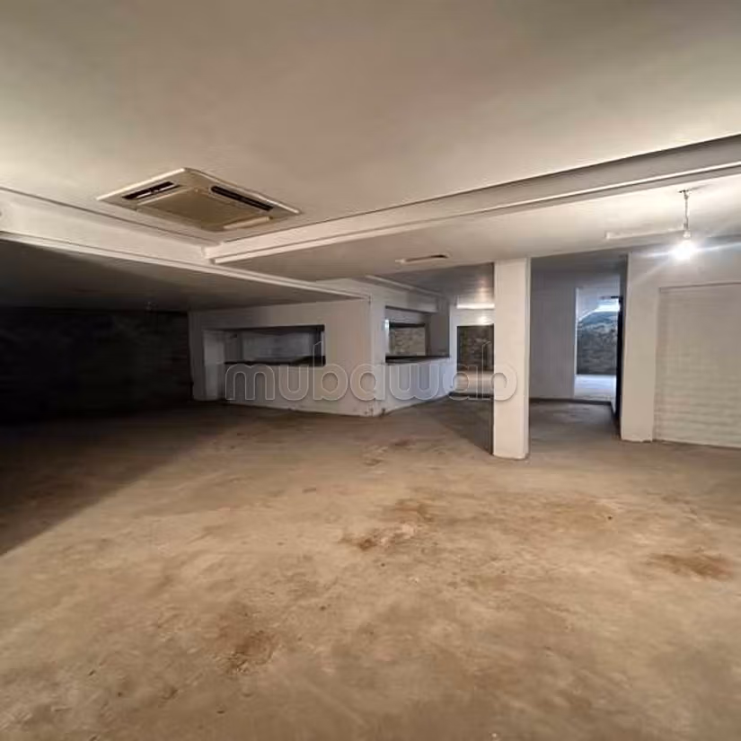 Local comercial a la venta de 445.0 m² en Casablanca, Mers Sultan