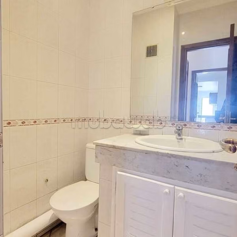 Appartement 270 m² à Les Hôpitaux — 13