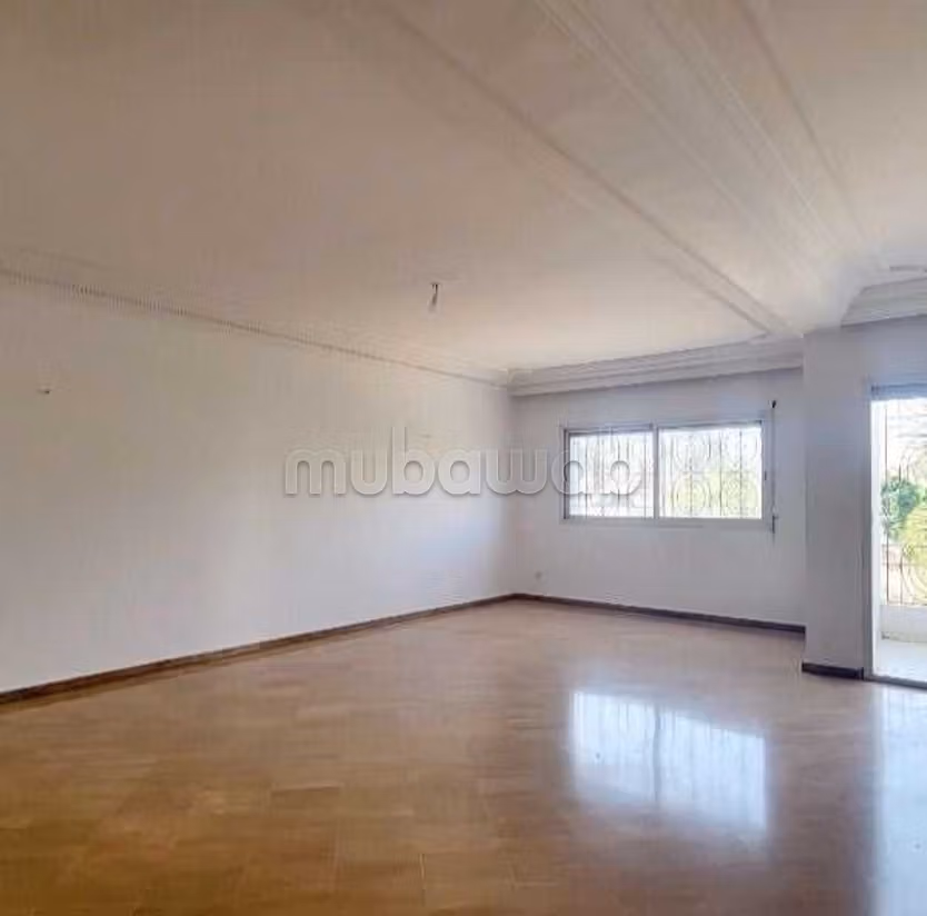 Appartement à Louer de 270.0 m² à Casablanca,
Hopitaux — 6