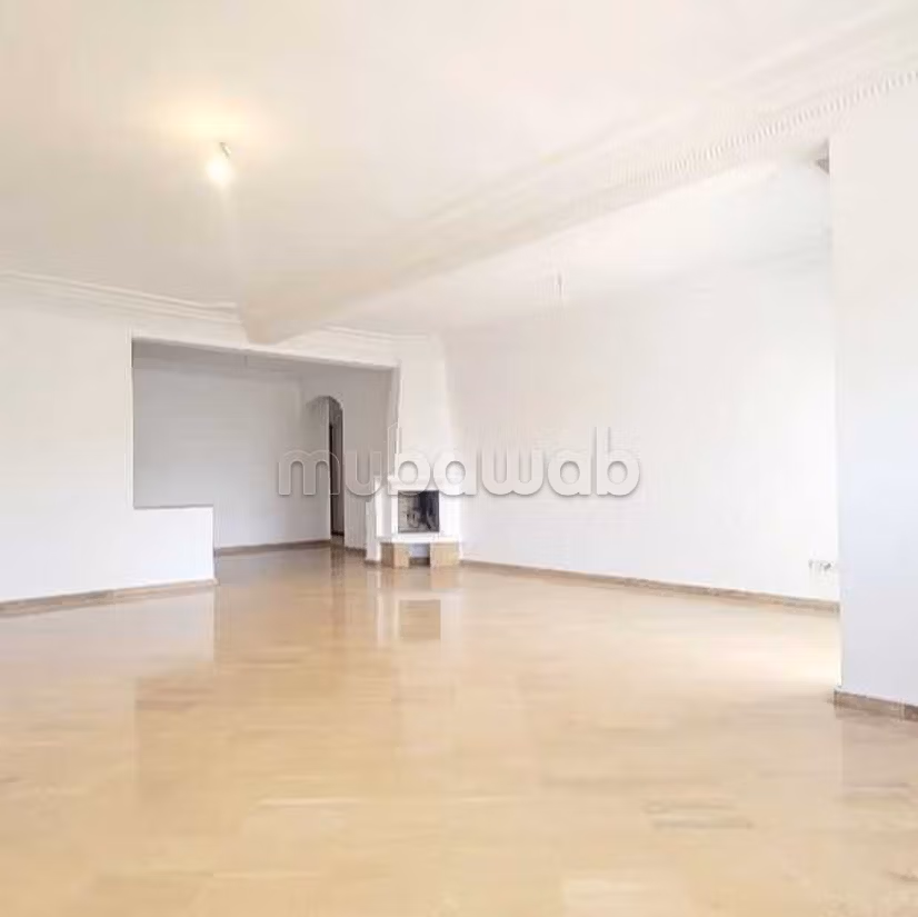 Appartement à Louer de 281.0 m² à Casablanca,
Hopitaux — 2