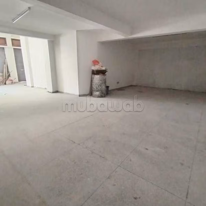 Local comercial en alquiler de 106.0 m² en Salé, Hay Safae