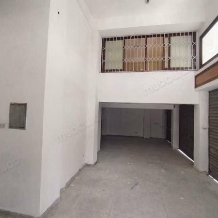 Local commercial à Louer de 106.0 m² à Salé, Hay Safae