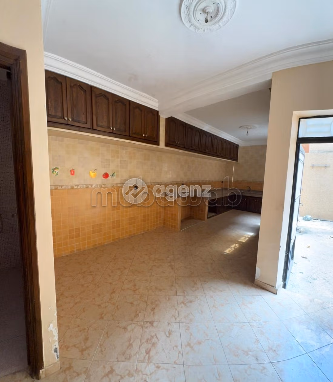 Villa 372 m² à Hay Salam — 10