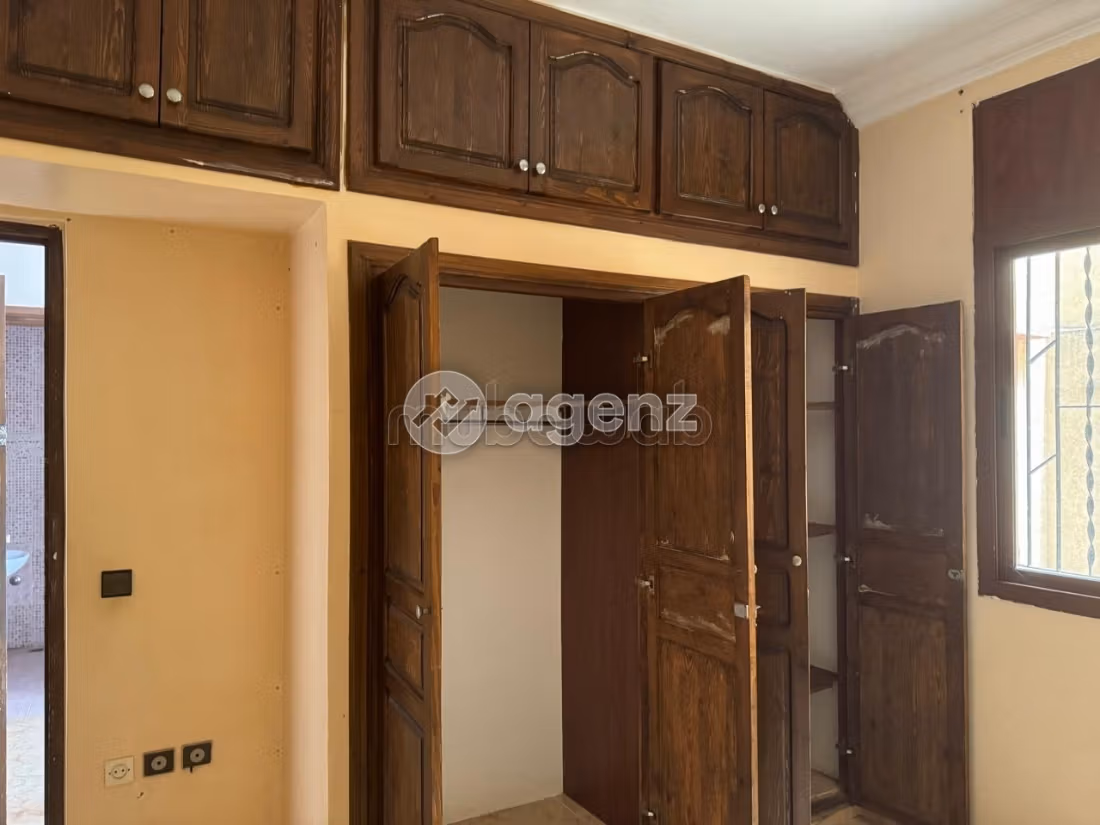 Villa 372 m² à Hay Salam — 12