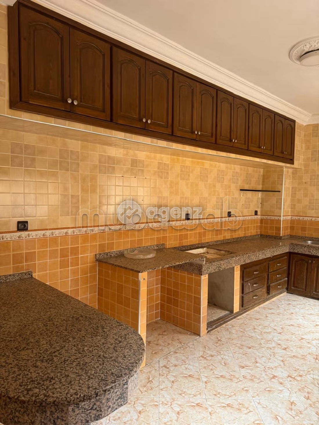 Villa 372 m² à Hay Salam — 18