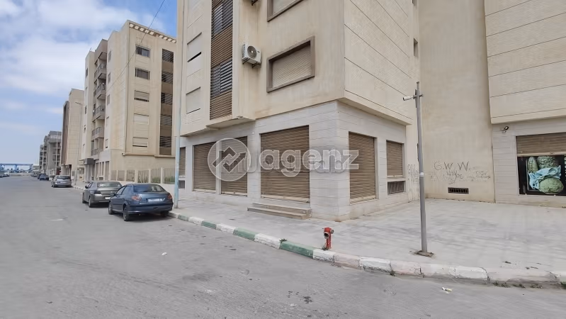 Commercio in affitto 112 m² Aeroporto Mohammed V Bouskoura