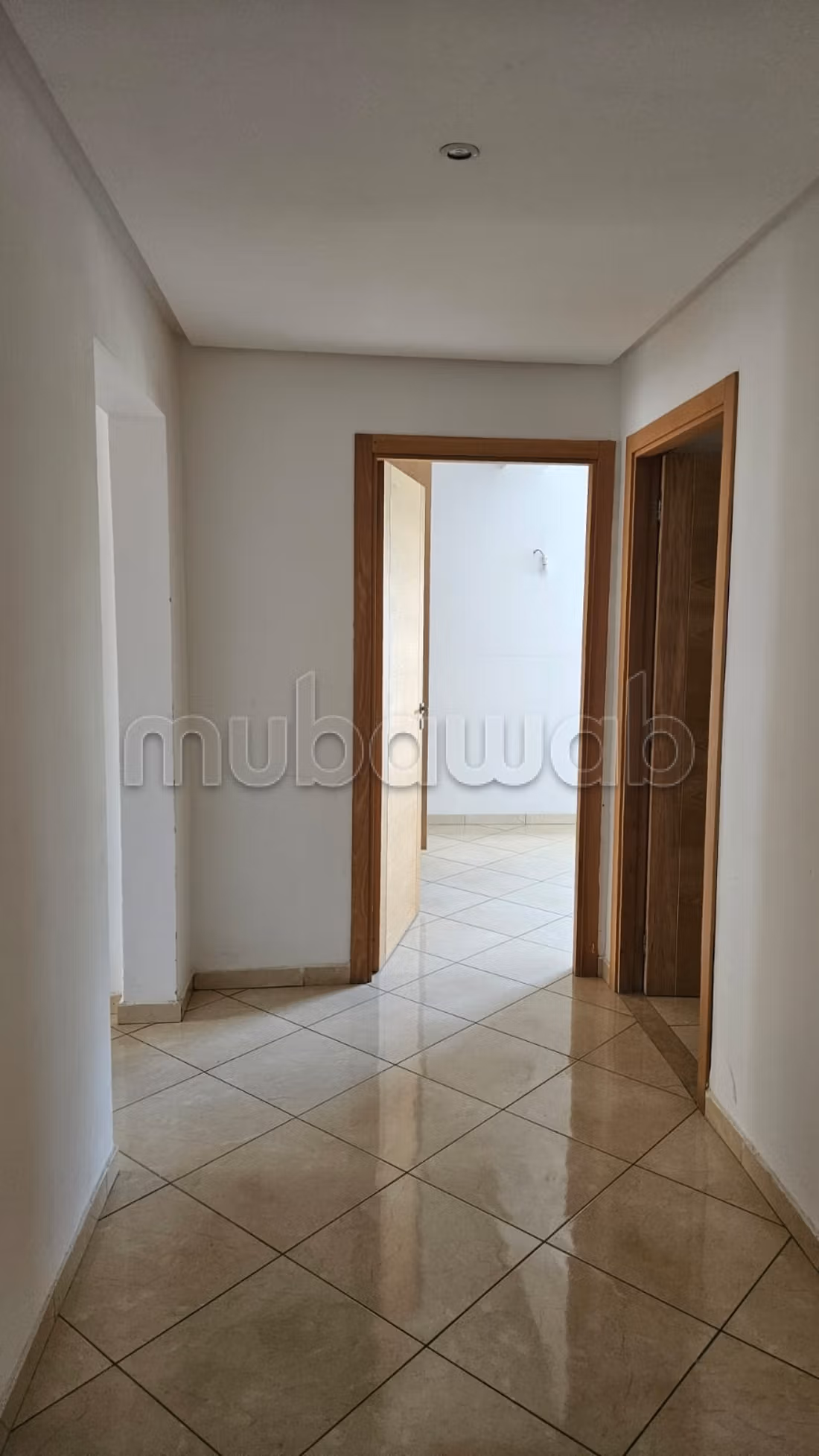 Bel appartement vide à louer à sala el jadida