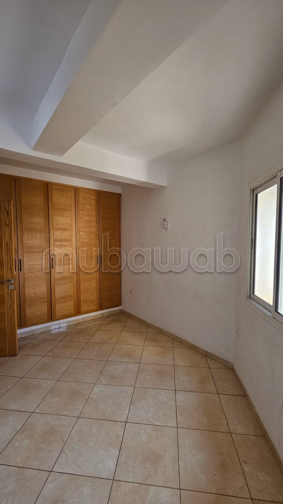 Bel appartement vide à louer à sala el jadida