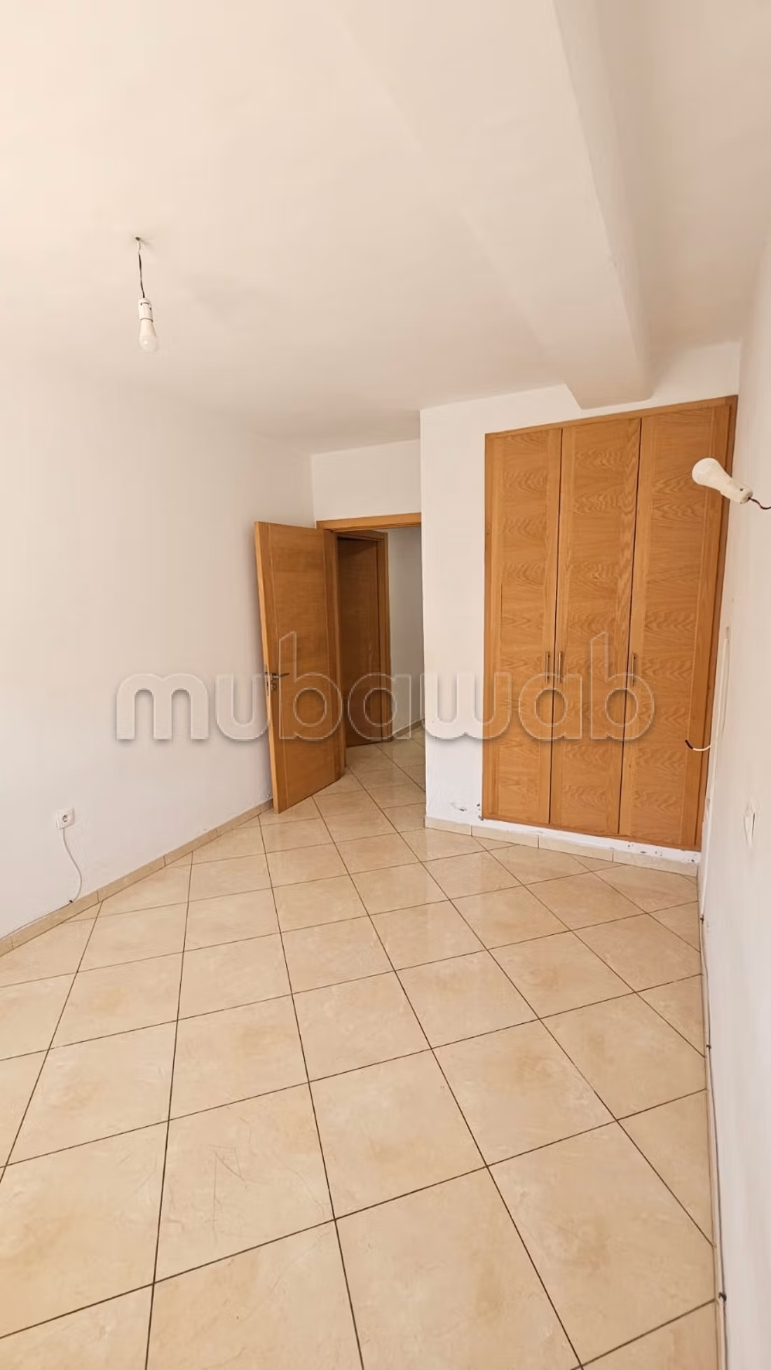 Bel appartement vide à louer à sala el jadida