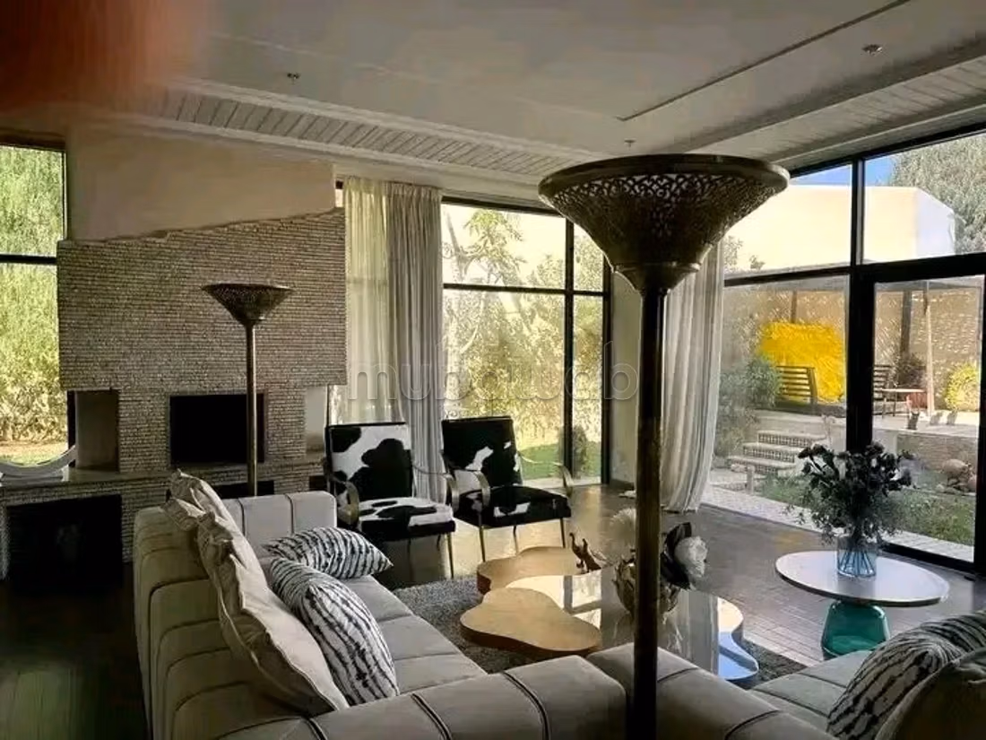 Appartement à vendre à Iligh. 6 chambres. Zones vertes et ascenseur — 3