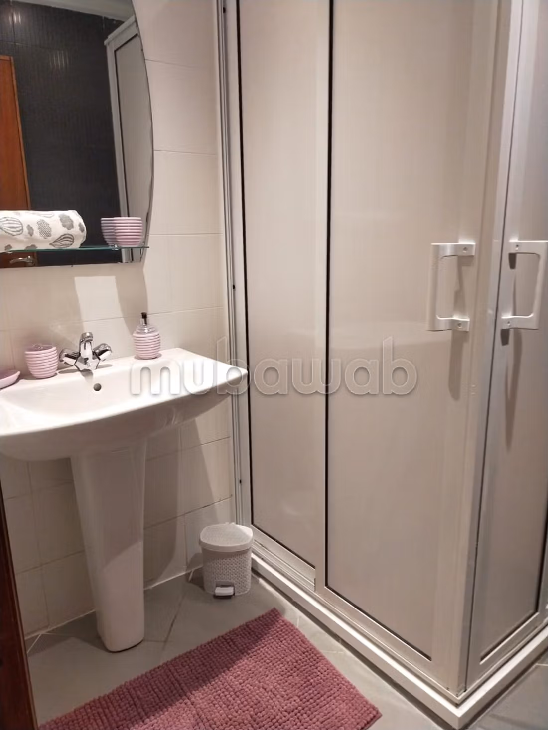 Spacious apartment, great location