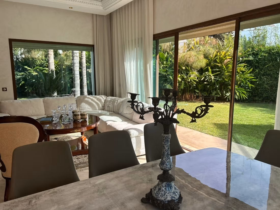 Villa arredata